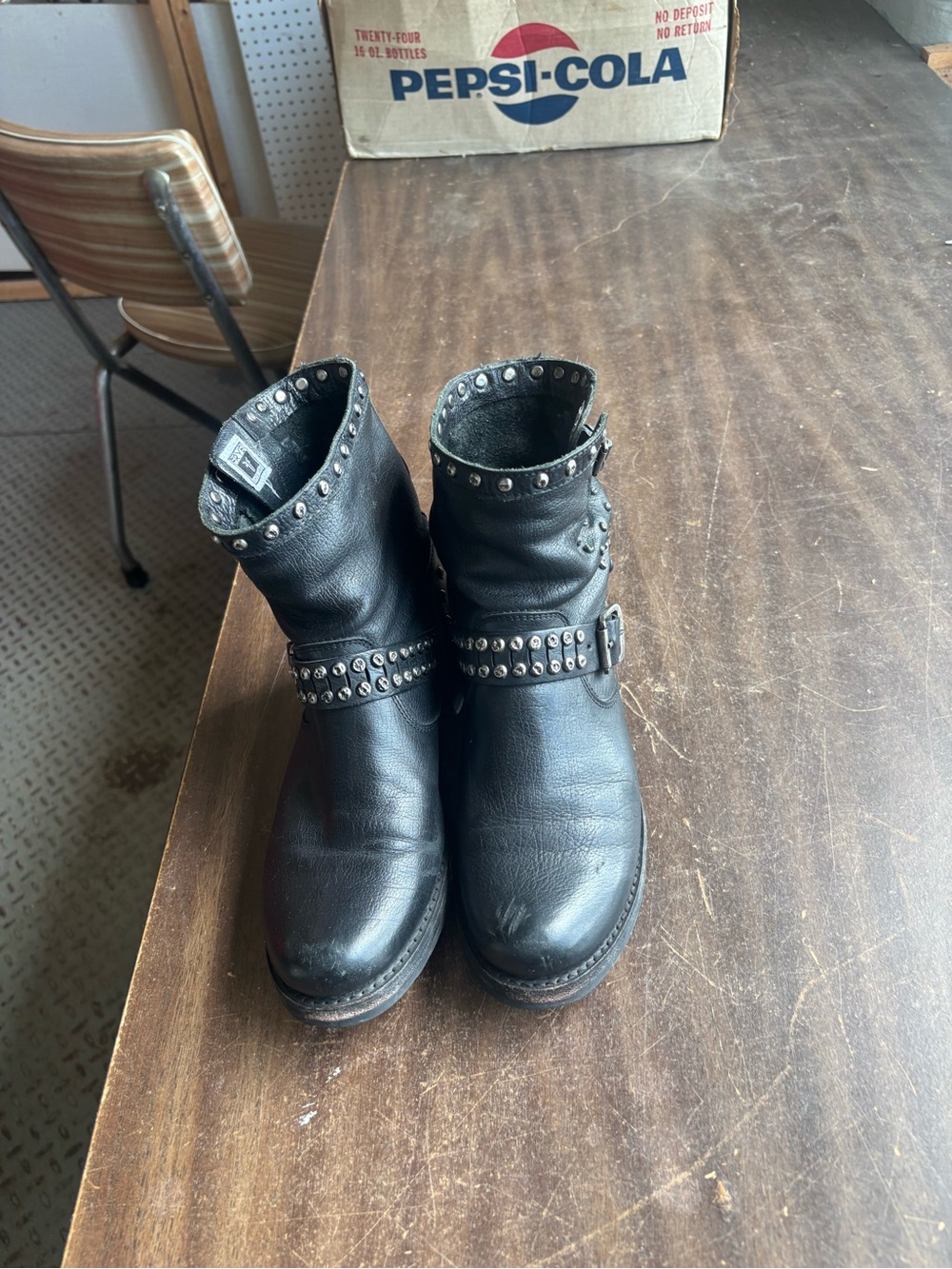 Frye Veronica black Studded Leather Ankle Boots size 8